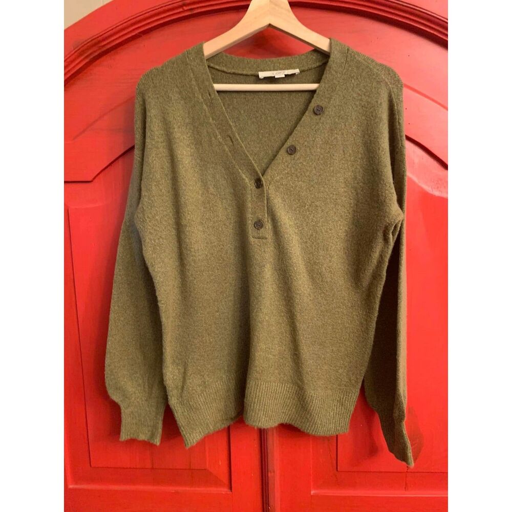 Anne Taylor LOFT XS Khaki GreenV Neck Button Sweater Lg Sleeve Soft Acedemia EUC